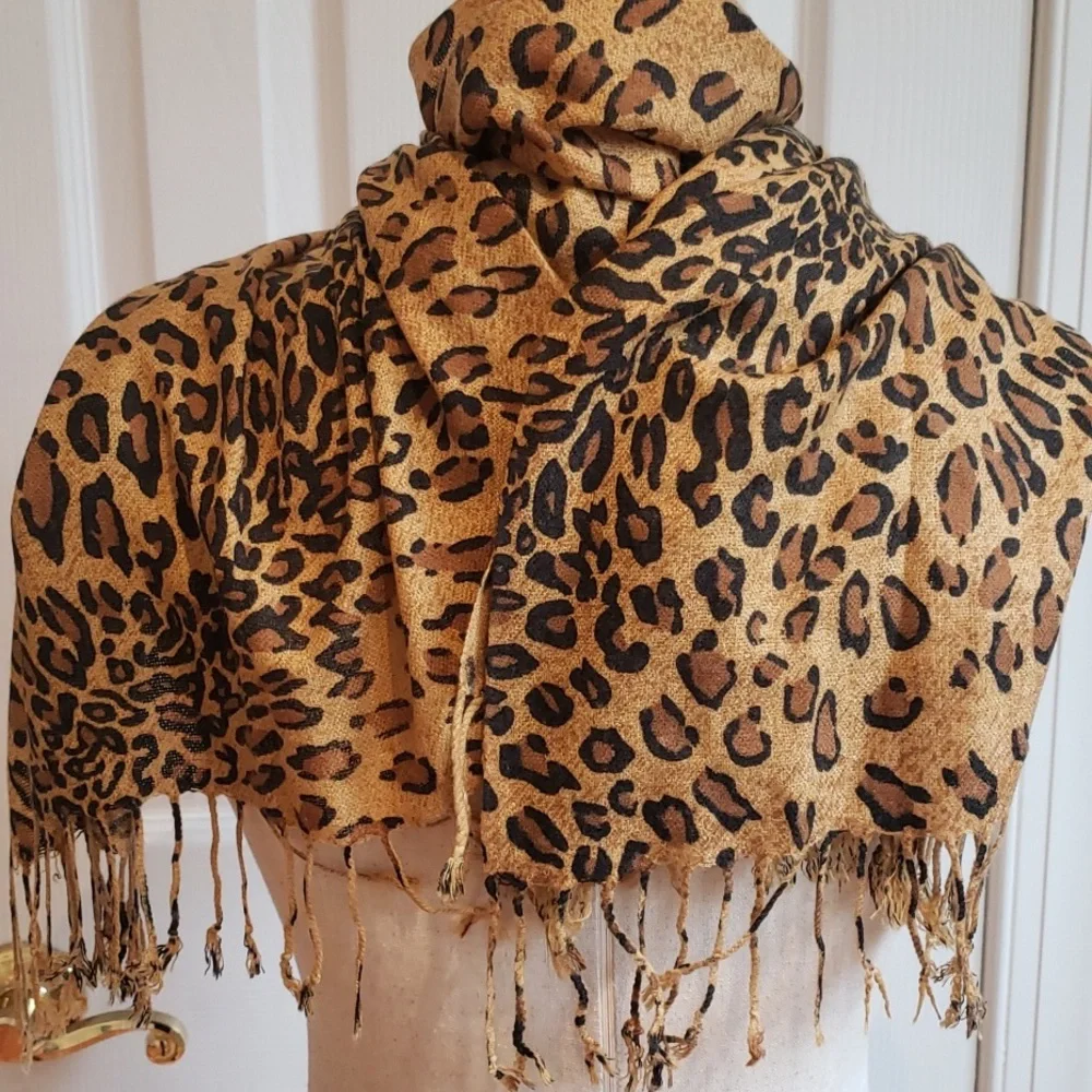 Pashmina & Silk Leopard Print Scarf - Picture 4 of 8